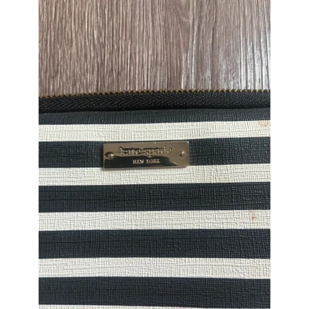 Kate spade New York Black and White Striped Tablet Case, Zipper Logo